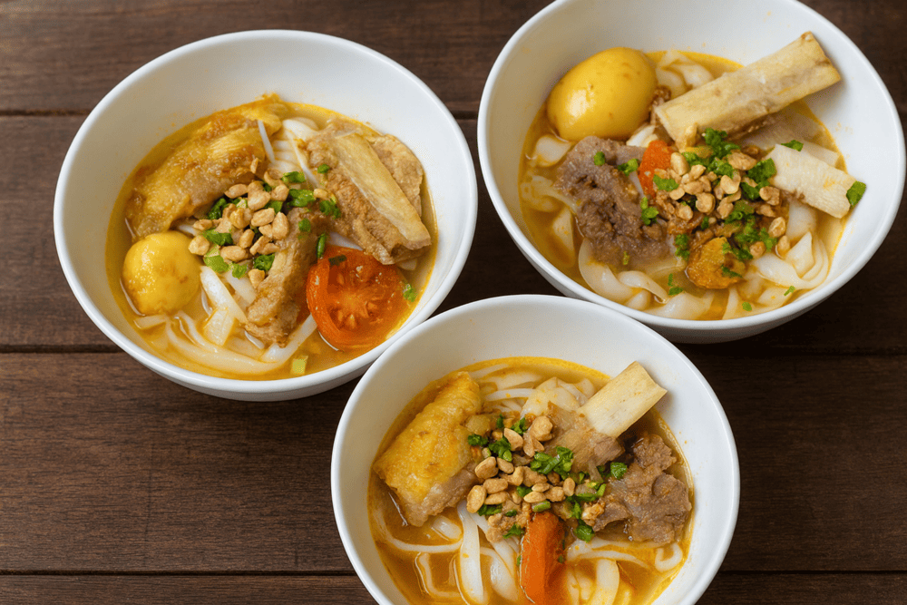 Mi Quang Hien impresses not only with its delicious taste but also with its carefully presented appearance